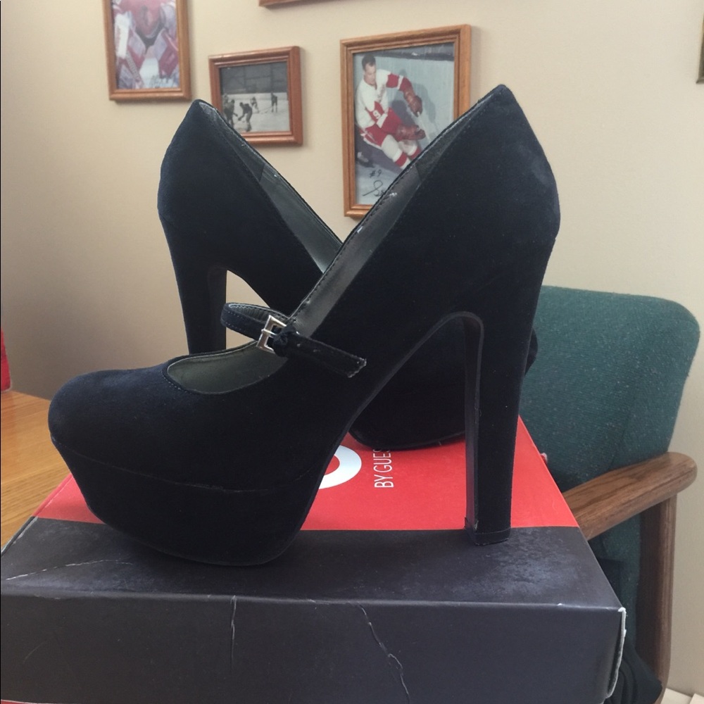 Black Guess Platform Shoes 7 1/2